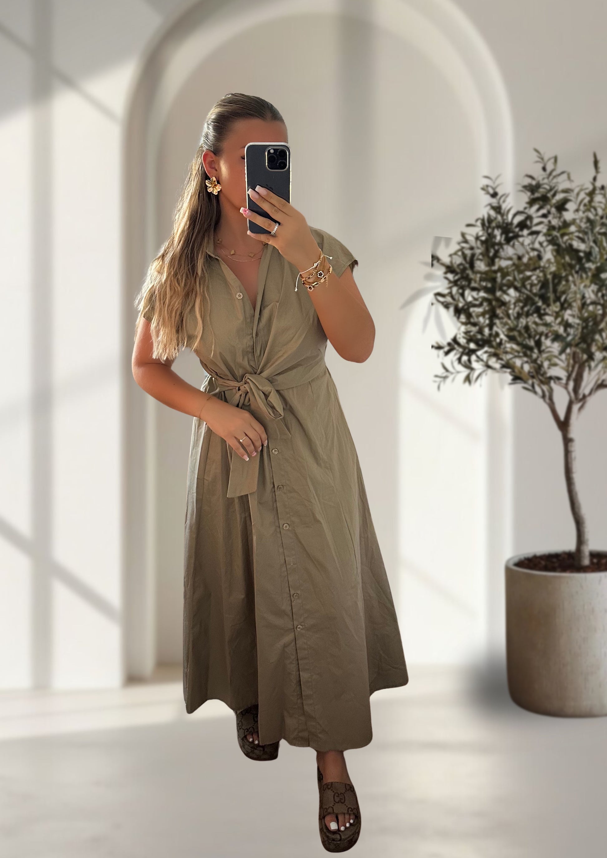 Robe Elina