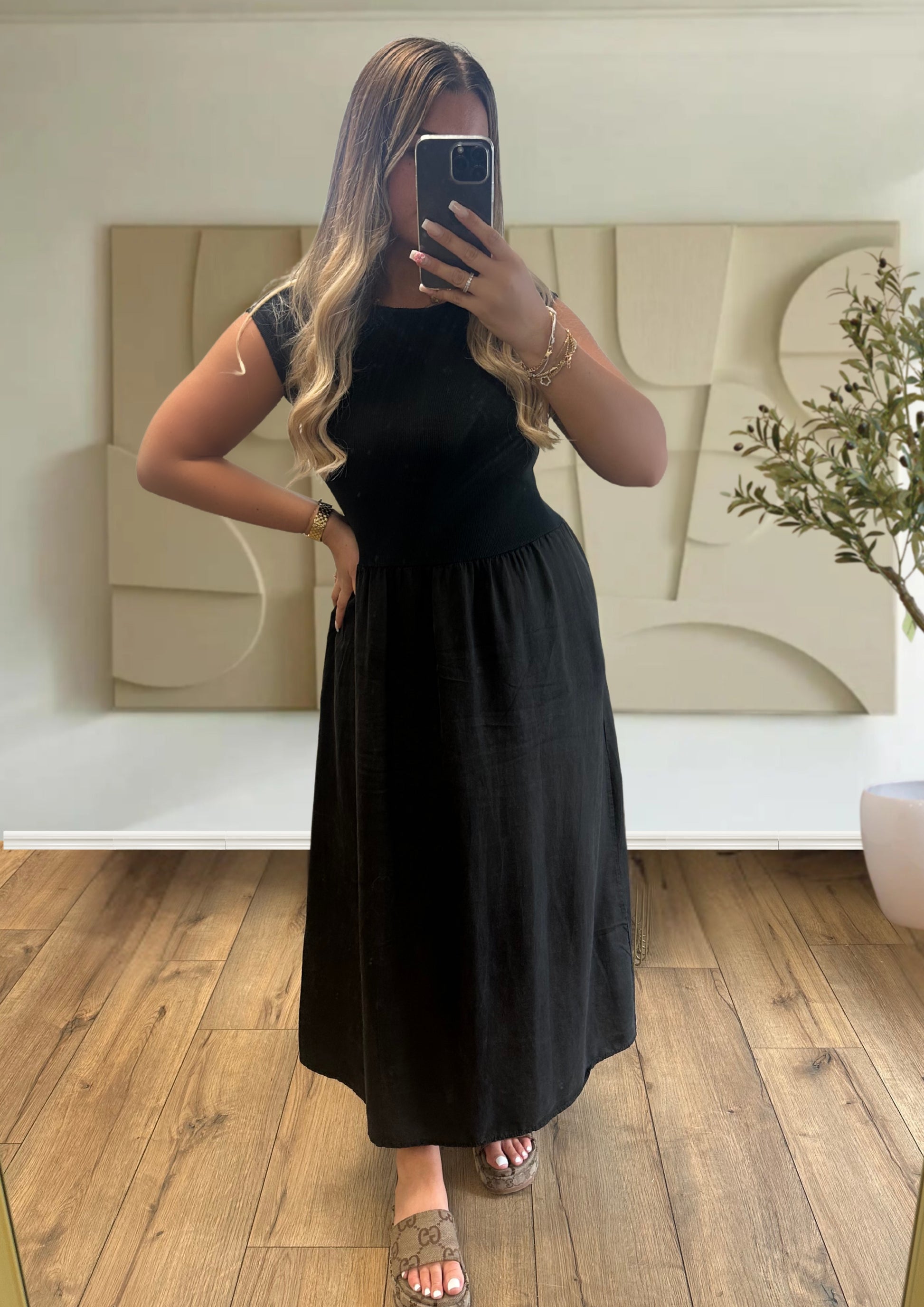 ROBE T-SHIRT NOIR