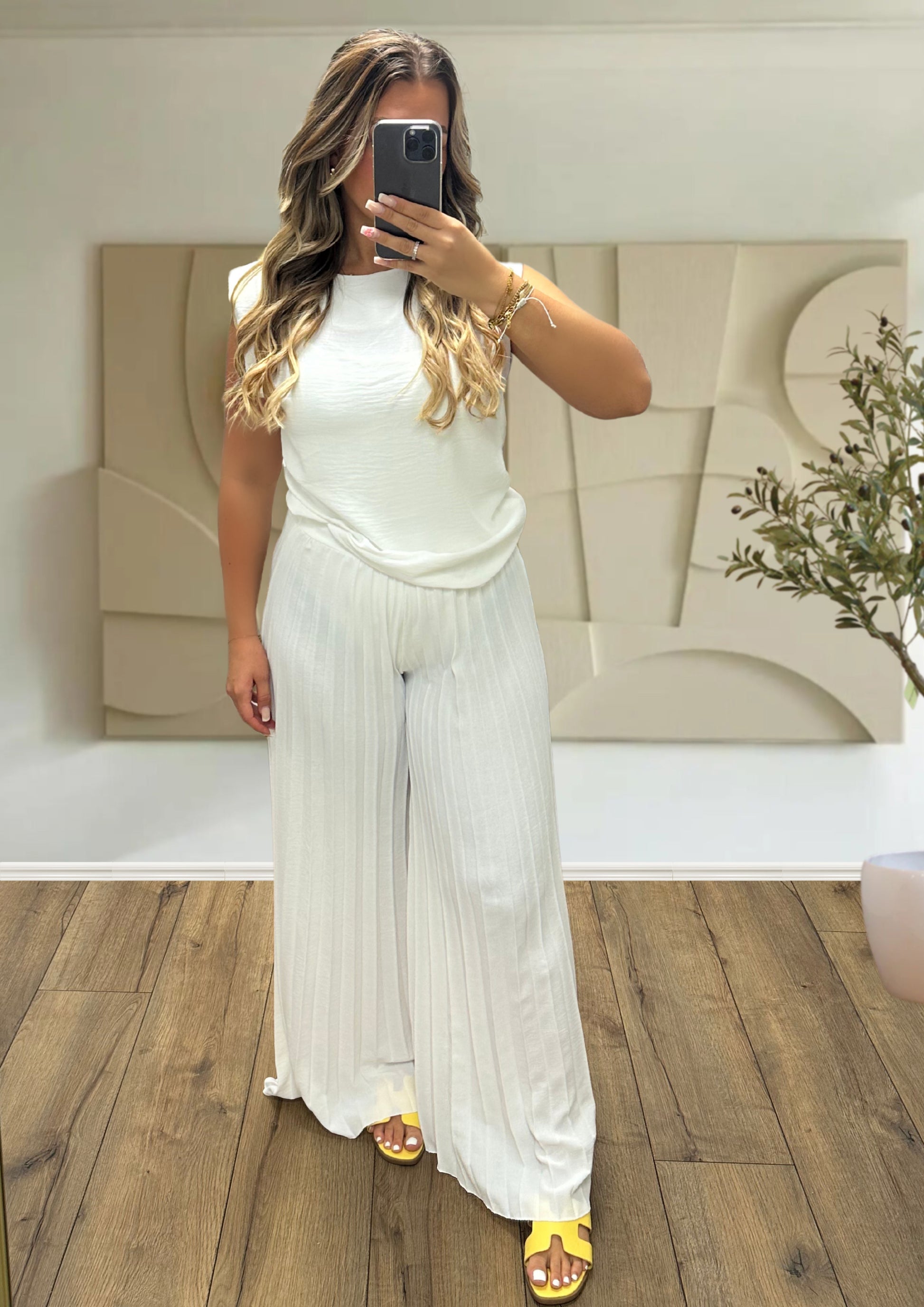 ENSEMBLE PALAZZO ET TOP À EPAULETTES BLANC