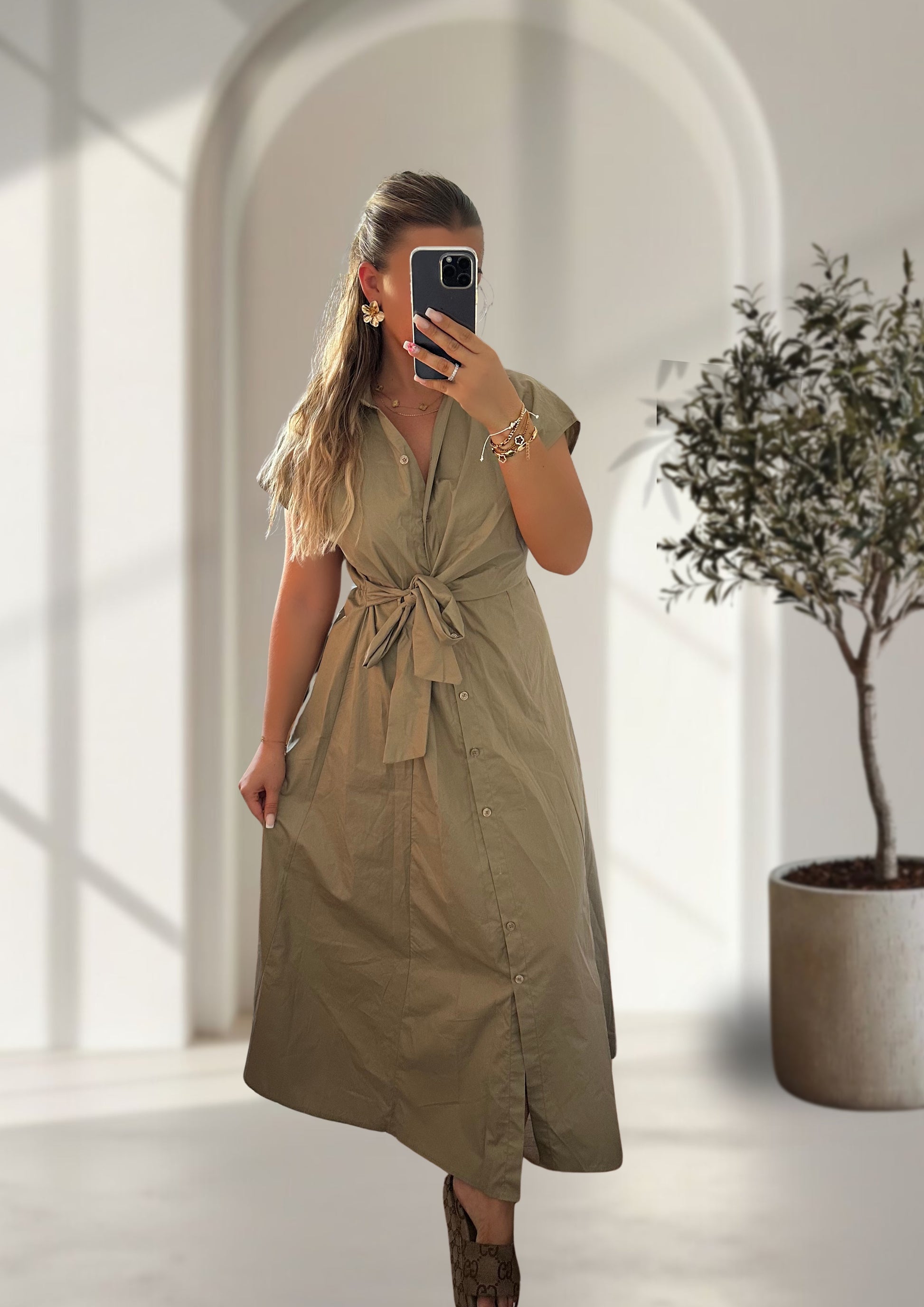 Robe Elina