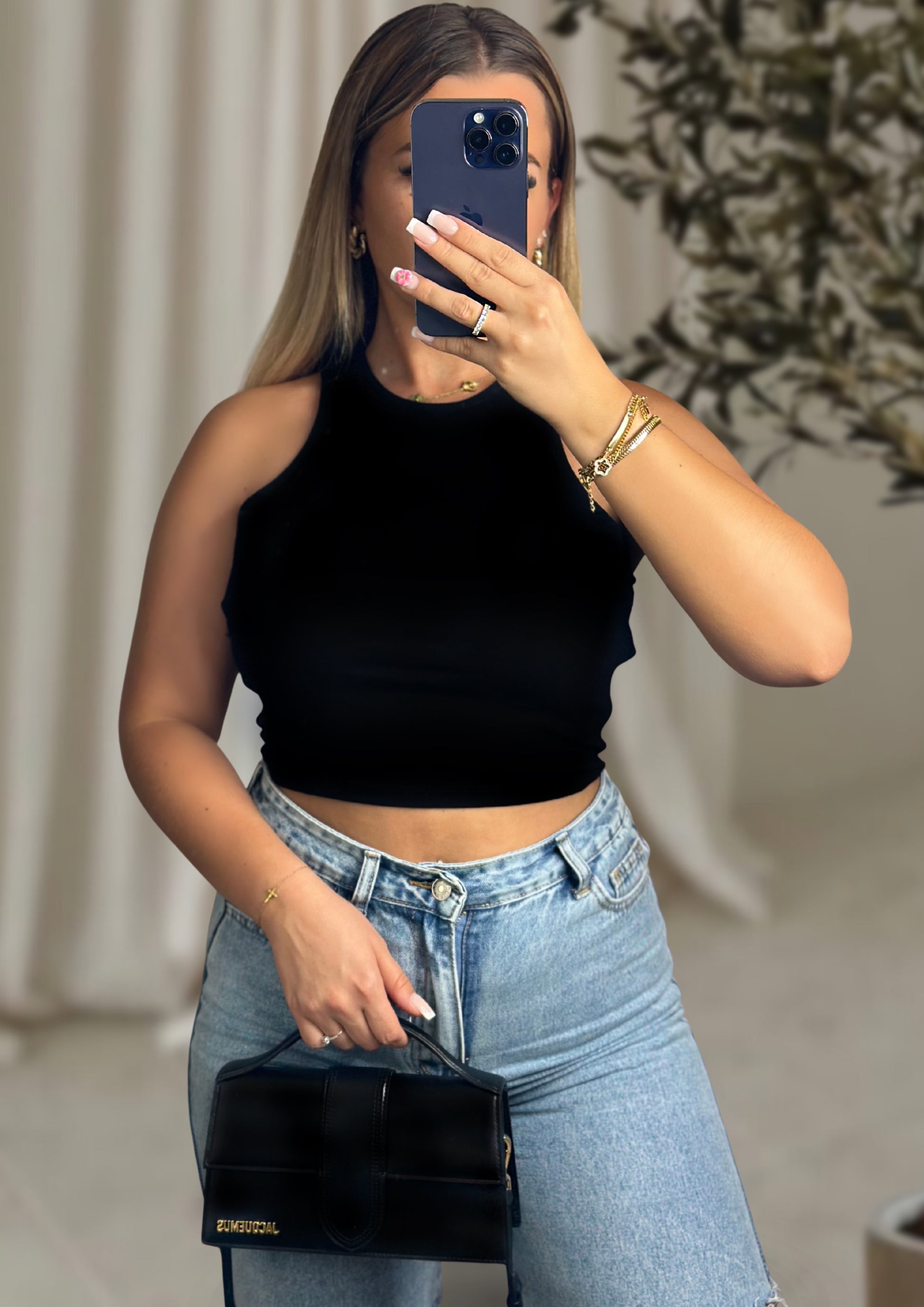 TOP SANS MANCHES BLANC