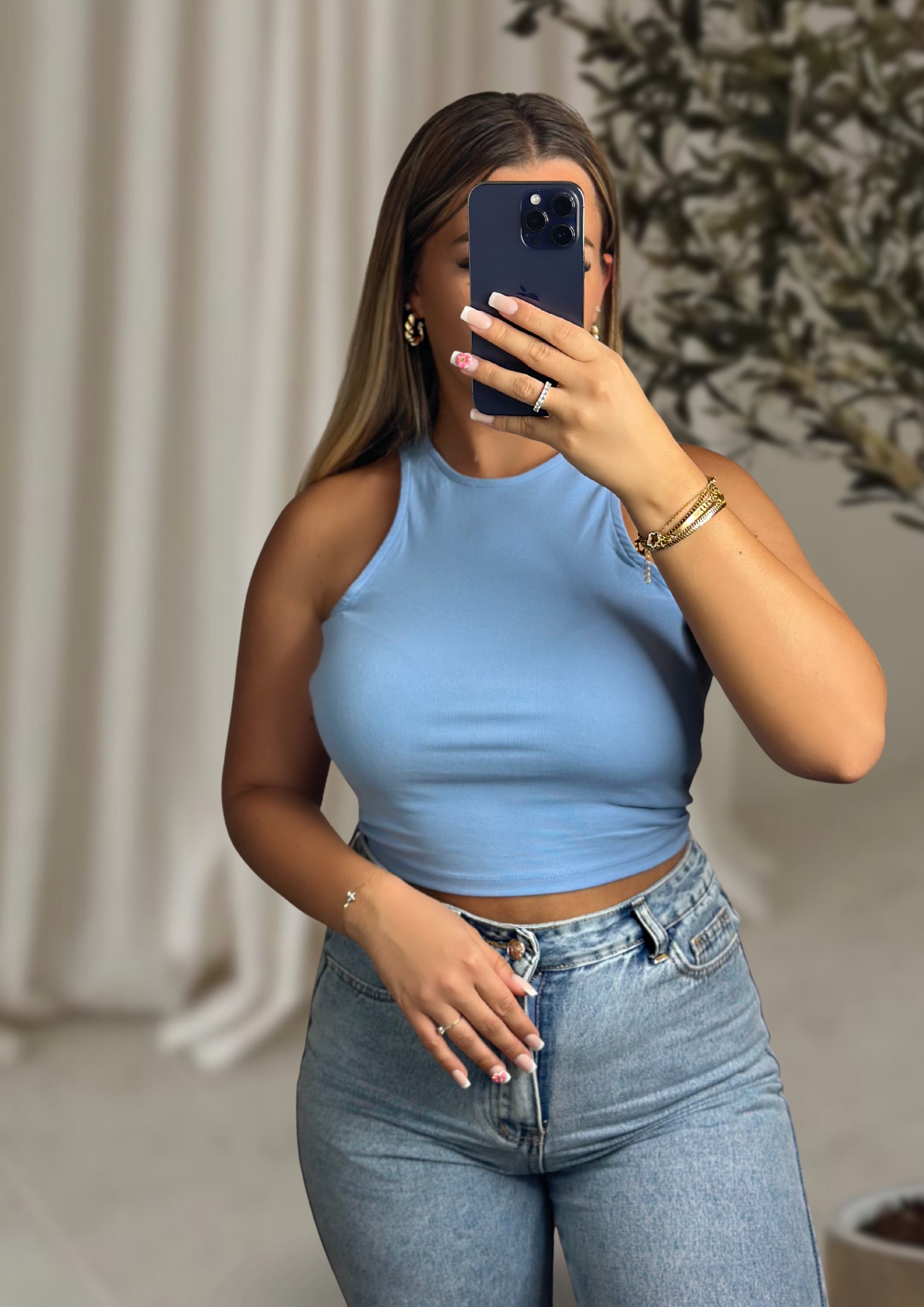 TOP SANS MANCHES BLANC